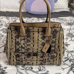 Elegant Tan and Black Handbag